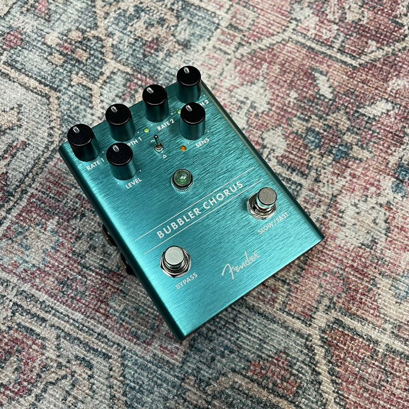fender vibrato pedal Fender Bubbler Analog Chorus/Vibrato Pedal