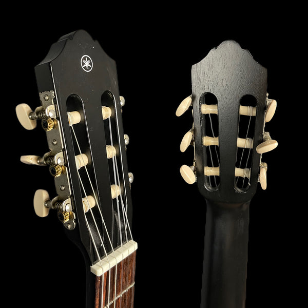 Yamaha C40BL Classical Guitar in Black