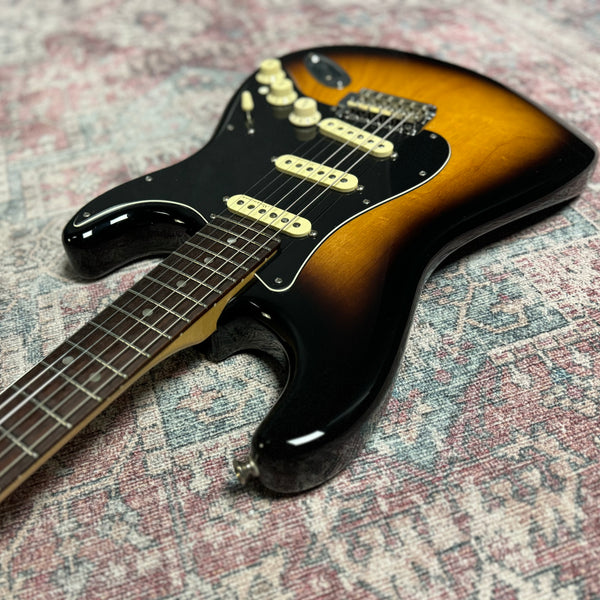 Fender Deluxe Stratocaster Electric Guitar in 2-Tone Sunburst