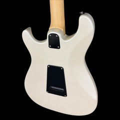 PRS SE Studio Standard in Pearl White