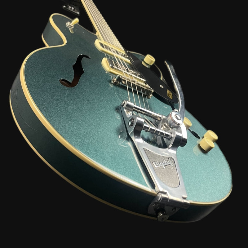 Gretsch G2622T-P90 Streamliner Center Block Double-Cut P90 with Bigsby in Gunmetal