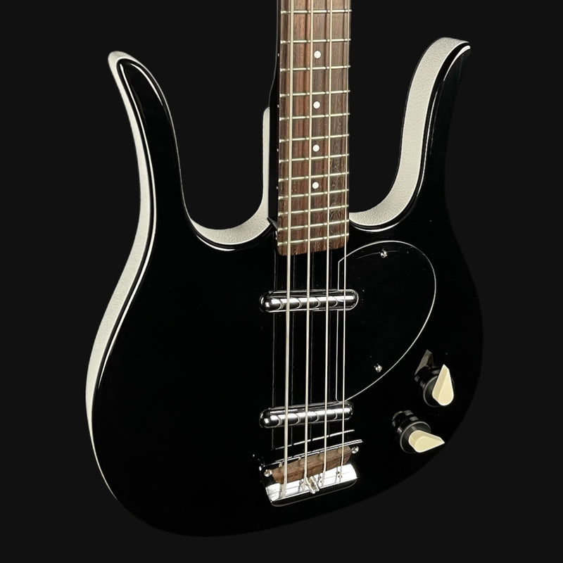 Danelectro 58 Longhorn Short Scale Bass in Black
