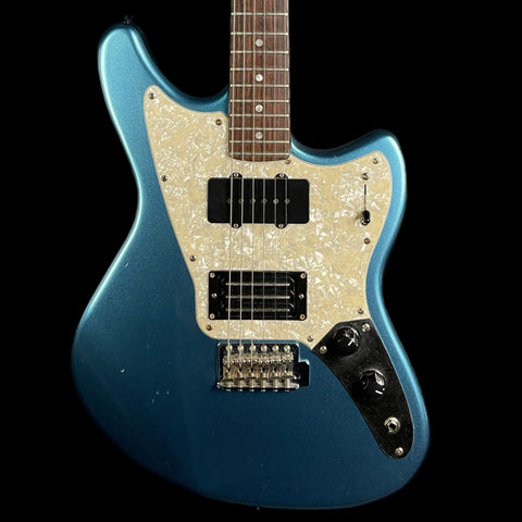 Fender Modern Player Marauder Electric Guitar in Lake Placid Blue