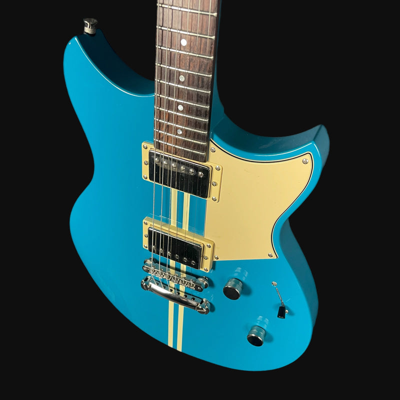 Yamaha Revstar Element RSE20 Electric Guitar in Swift Blue
