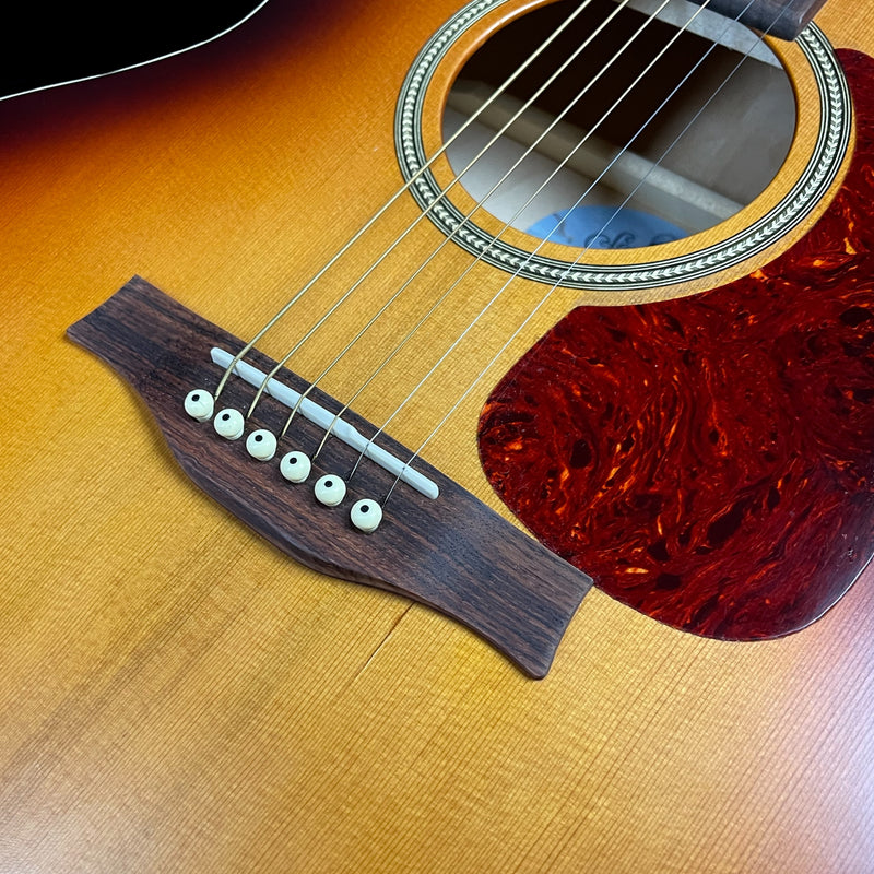 Seagull Entourage Rustic Mini Q1 Jumbo Acoustic Guitar