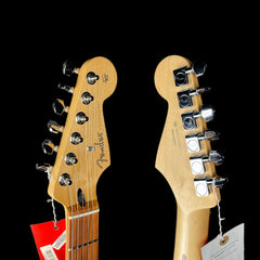 Fender Player Stratocaster SSS In Silver With Pau Ferro Fingerboard