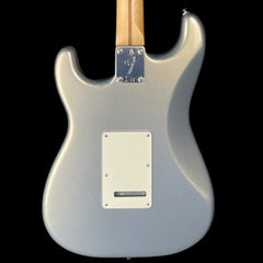Fender Player Stratocaster SSS In Silver With Pau Ferro Fingerboard