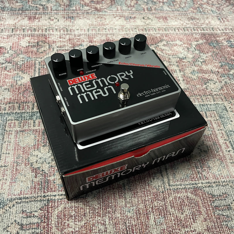 Electro Harmonix Deluxe Memory Man XO Analog Delay