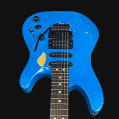 Peavey-tracer-g90-electric-guitar-blue-stratocaster-4