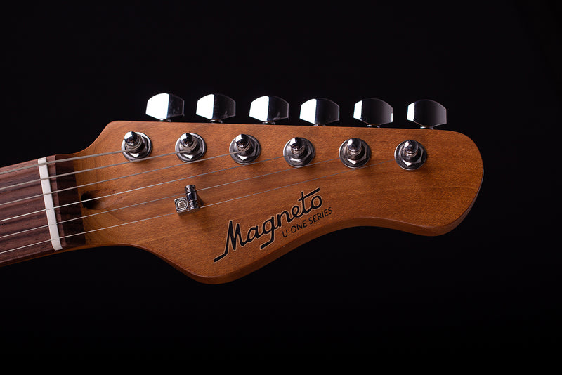Magneto U-ONE Series | Sonnet Deluxe US-4300 in Apple Gold w/Gig Bag