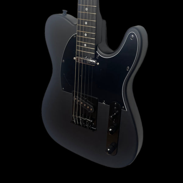 Chord Matte Black Full Size Deluxe Electric Guitar in Gotham Black