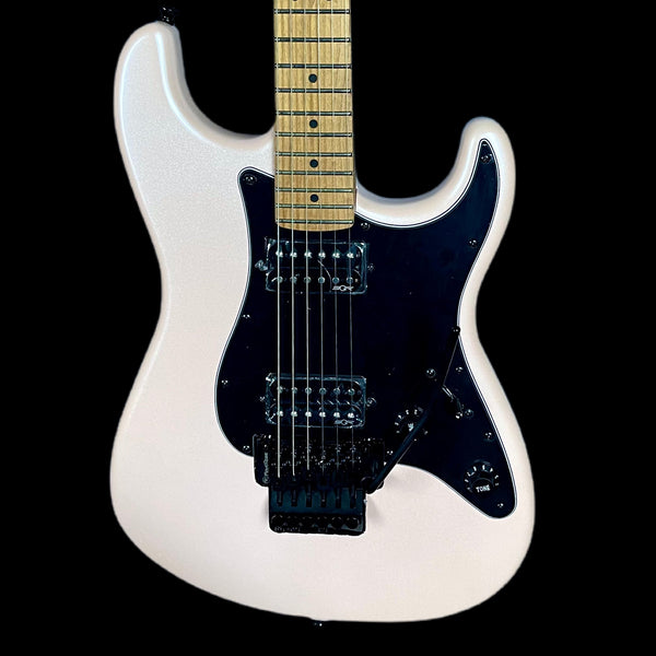 Squier Contemporary Stratocaster HH FR in Shell Pink Pearl