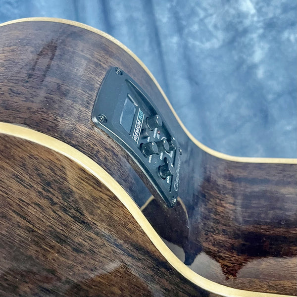 Tanglewood TW4 E Super Jumbo in Antique violin Sunburst