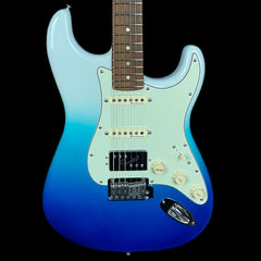 Fender Player Plus Stratocaster HSS, Pau Ferro in Belair Blue w/Gig Bag
